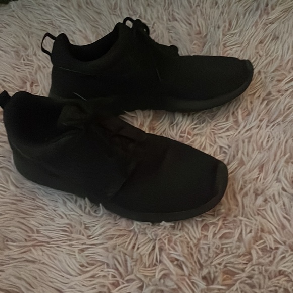 •𝙱𝙻𝙰𝙲𝙺 𝙽𝙸𝙺𝙴 𝚂𝙷𝙾𝙴𝚂 - Picture 3 of 9